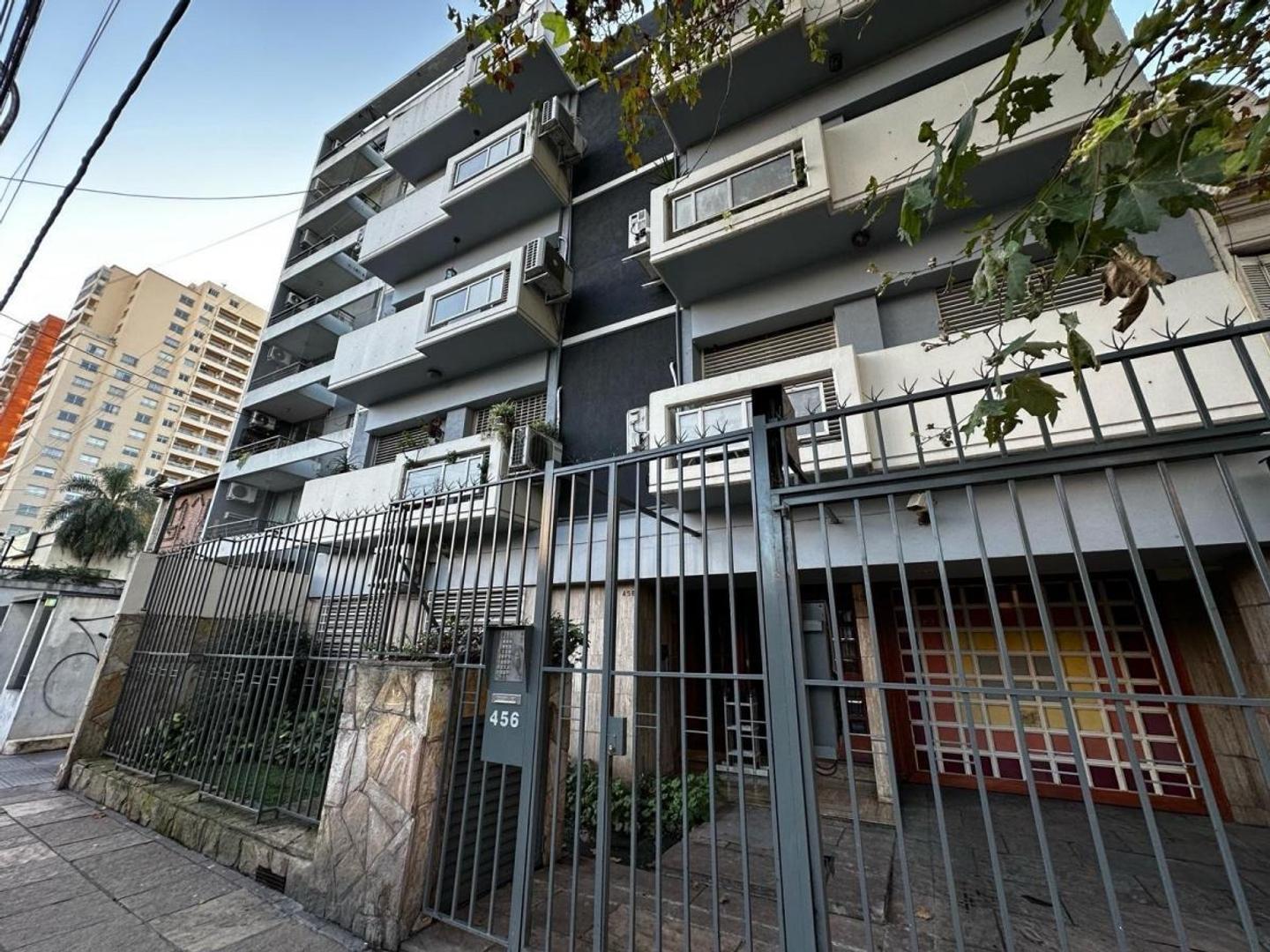 Ardoino 456 , Piso 1