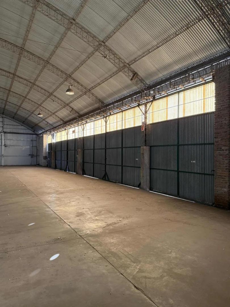 Alquiler De Depósito Logístico En Zona Industrial