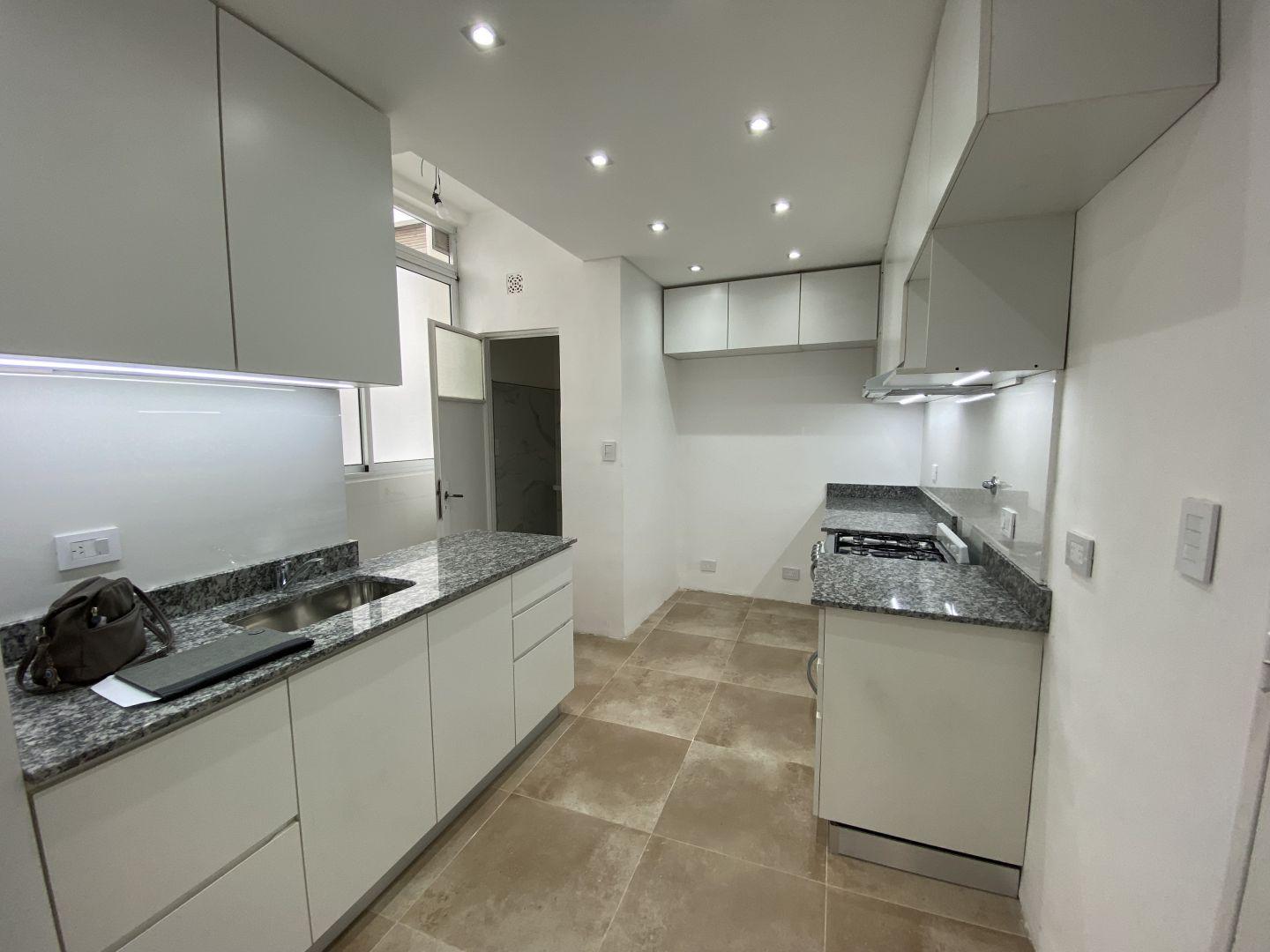 Departamento en Venta en Barrio Norte, USD 145.000