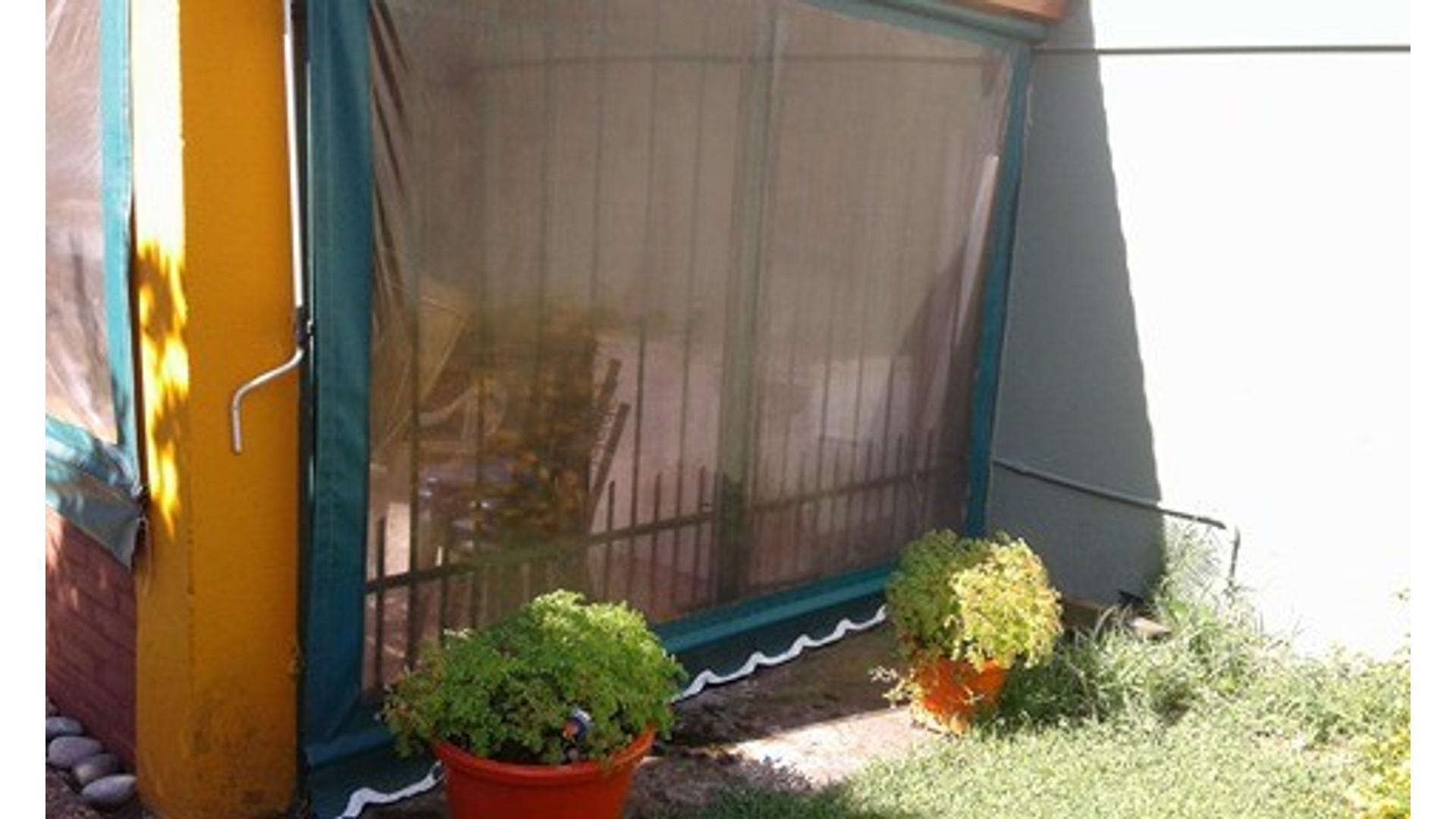 Casa al frente de 3 dormitorios en venta