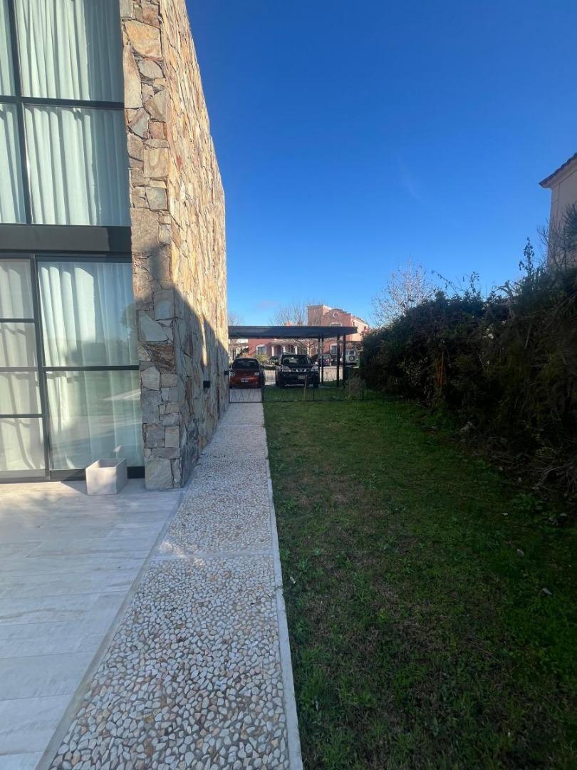 Casa en venta en Haras Santa Maria Impecable 