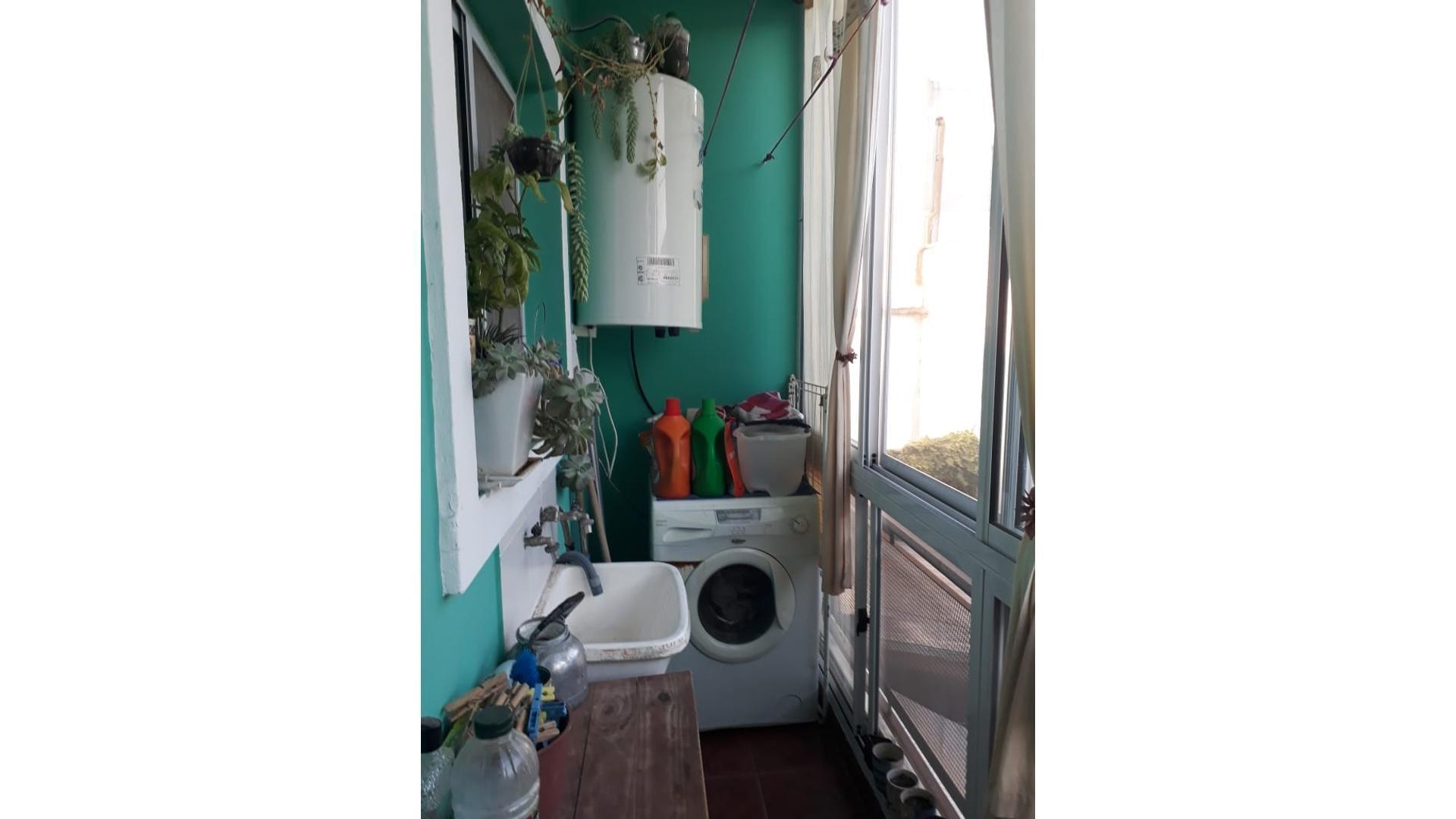 SAN ANDRES: BARRIO CANGURO IMPECABLE DEPTO. 3 AMB + COCHERA