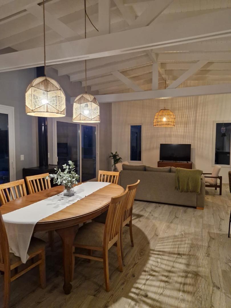 Casa en Alquiler Temporal con 3 cocheras