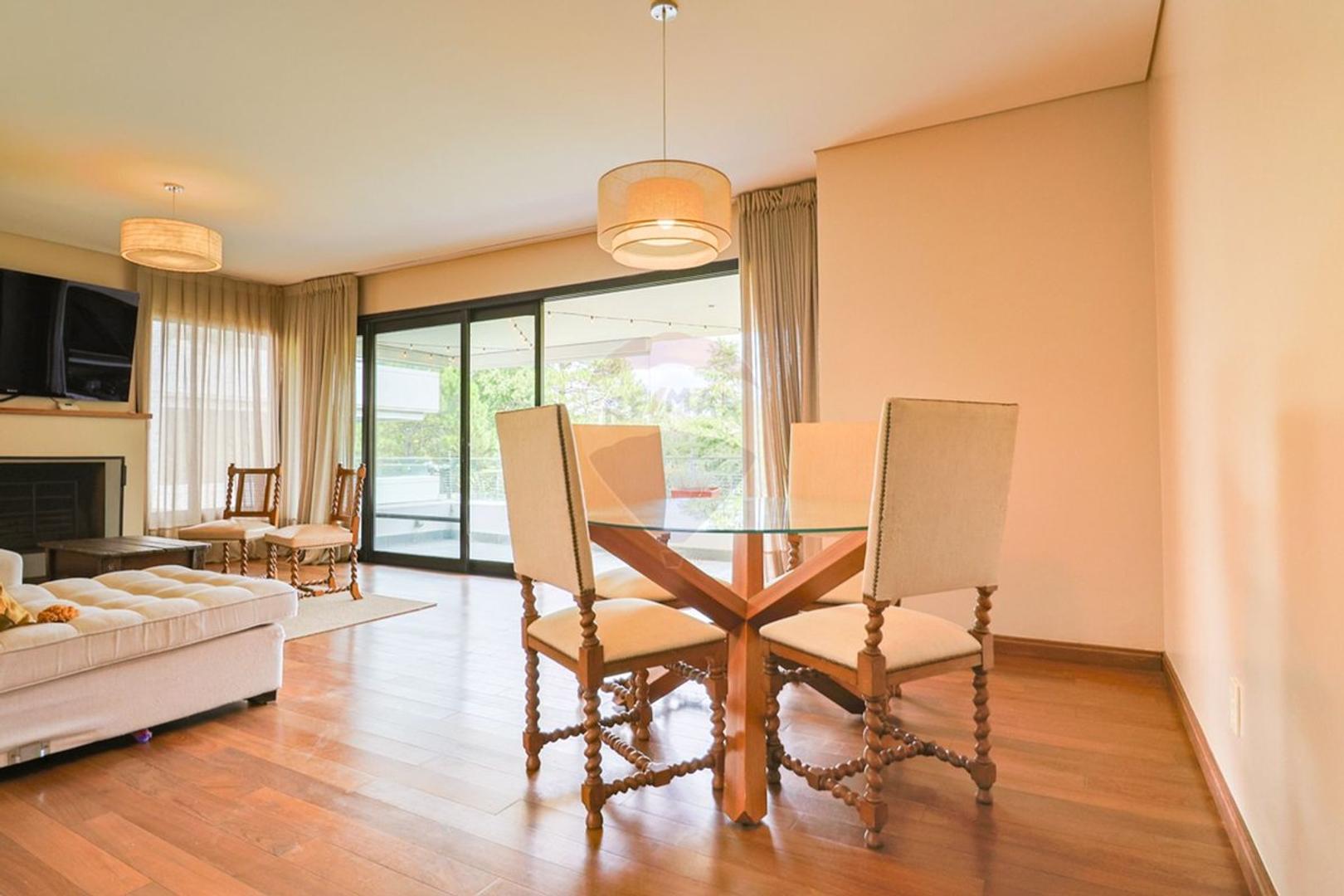 Departamento 3 ambientes con 2 baños