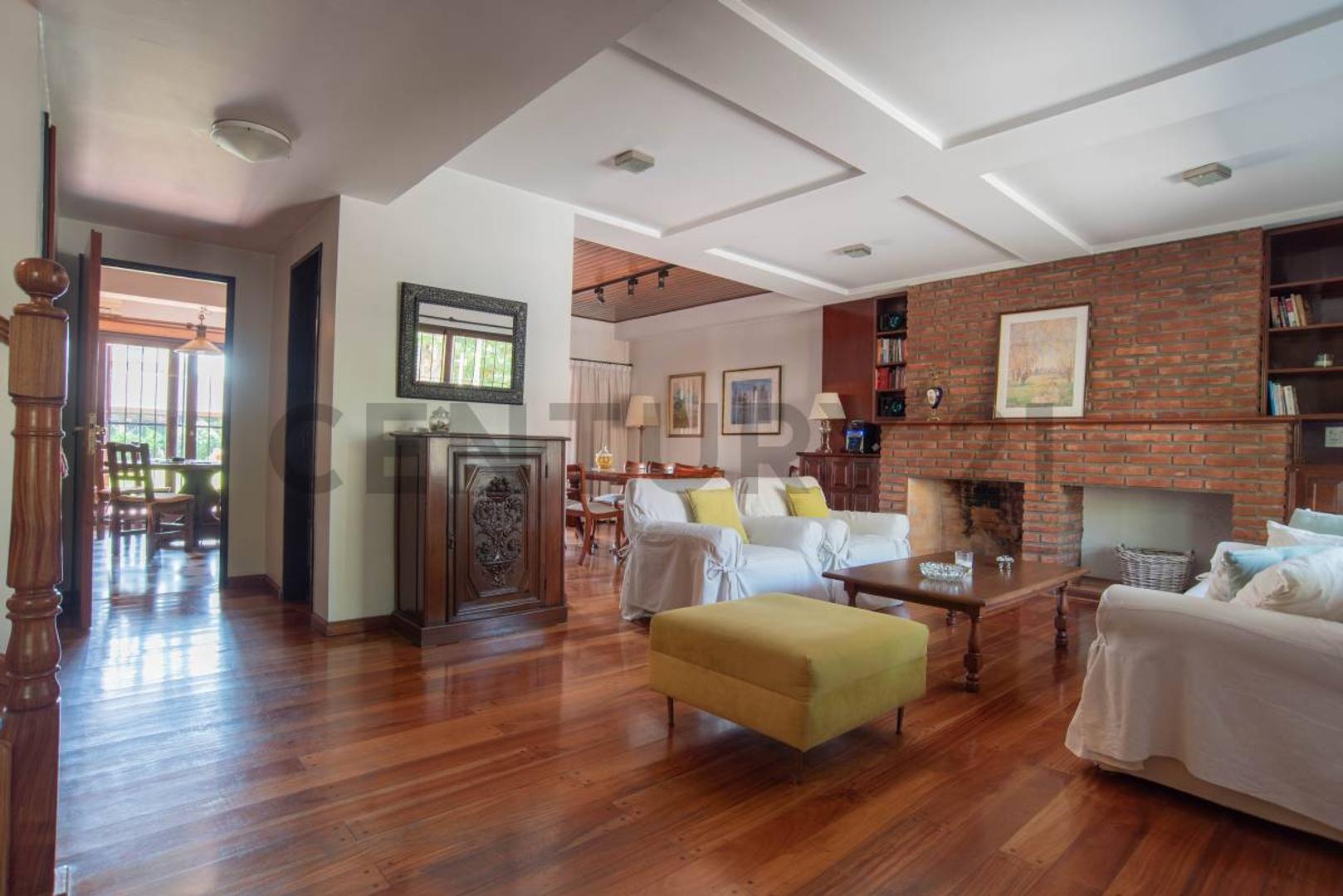 Casa en Venta en Villa Sarmiento, USD 299.500