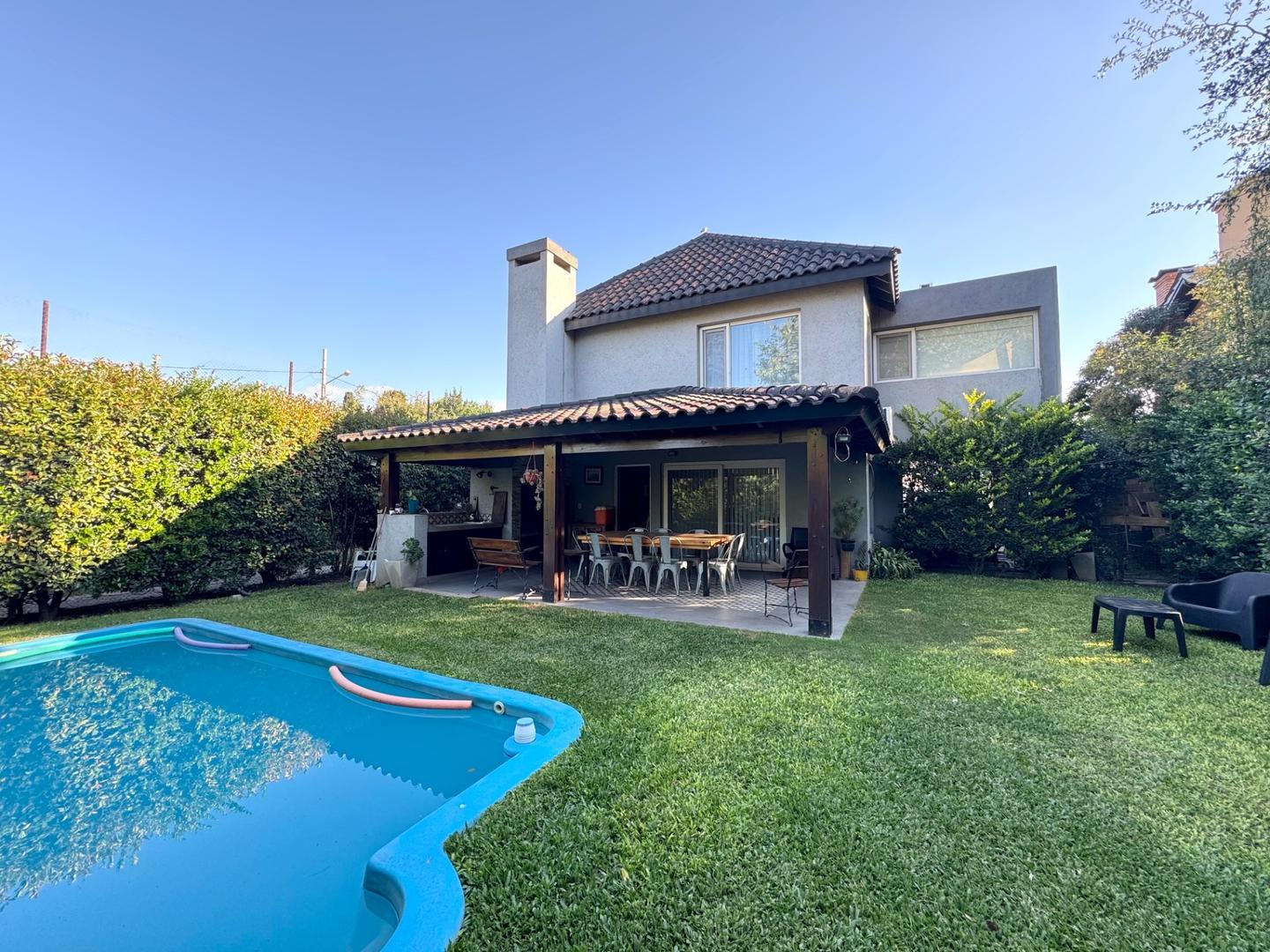 CASA EN ALQUILER = BARRIO CERRADO HARAS MARIA EUGENIA