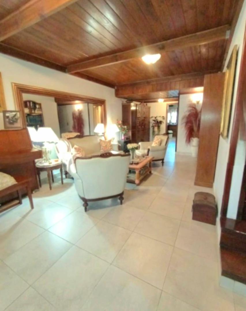 Casa en Venta de 5 dormitorios