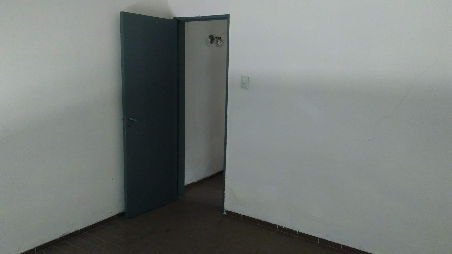 VENDO CASA PASILLO 2 DORMITORIOS