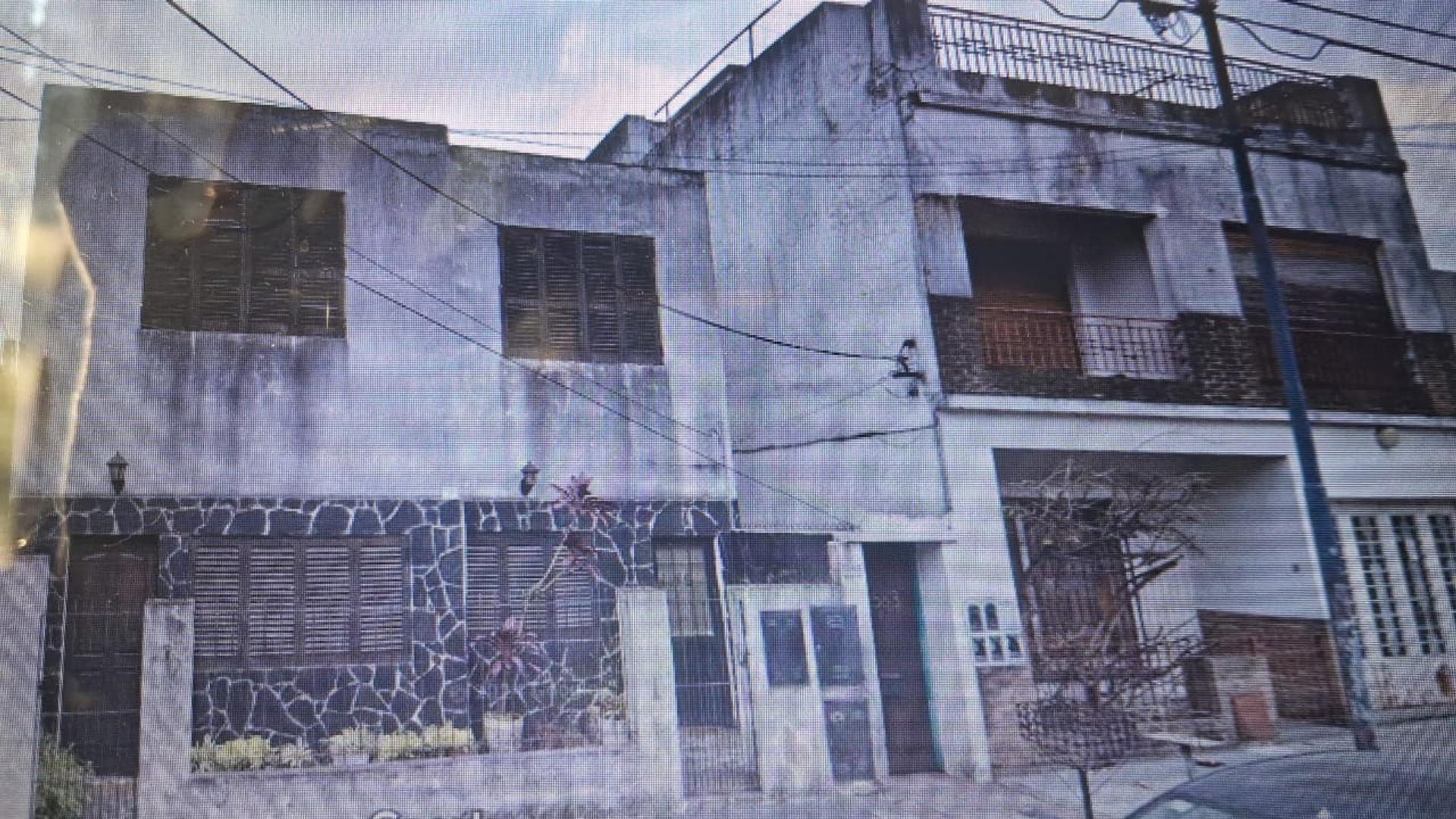 Depto Tipo Casa en Venta de 6 ambientes