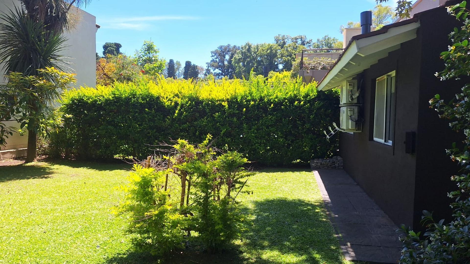Hermosa casa amueblada con Playroom