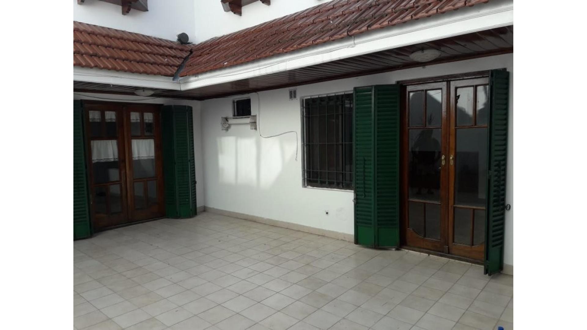Depto Tipo Casa en Venta de 4 ambientes