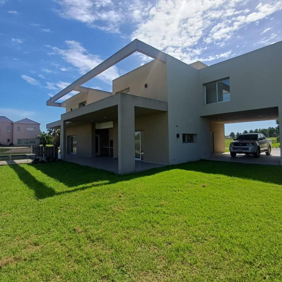 Casa en Venta de 4 dormitorios