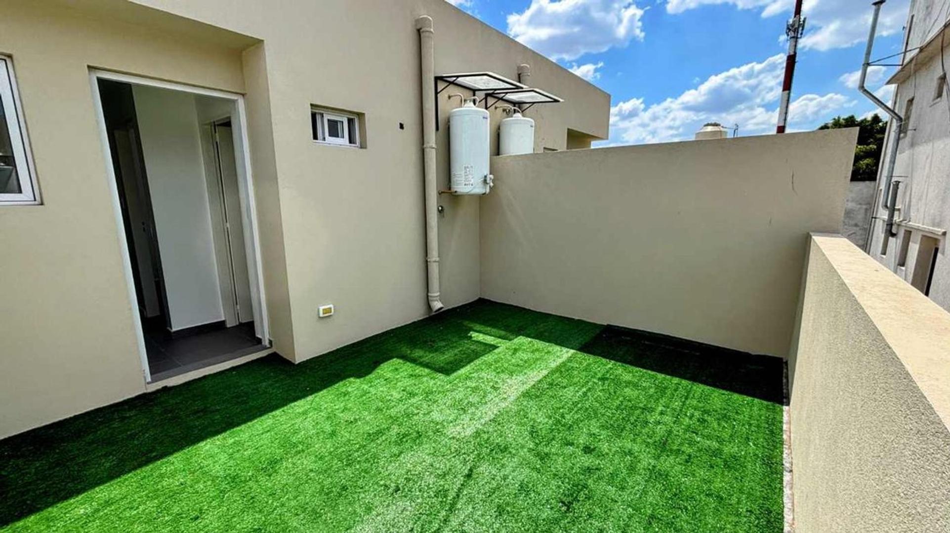 Depto Tipo Casa en Venta en Floresta, USD 155.000