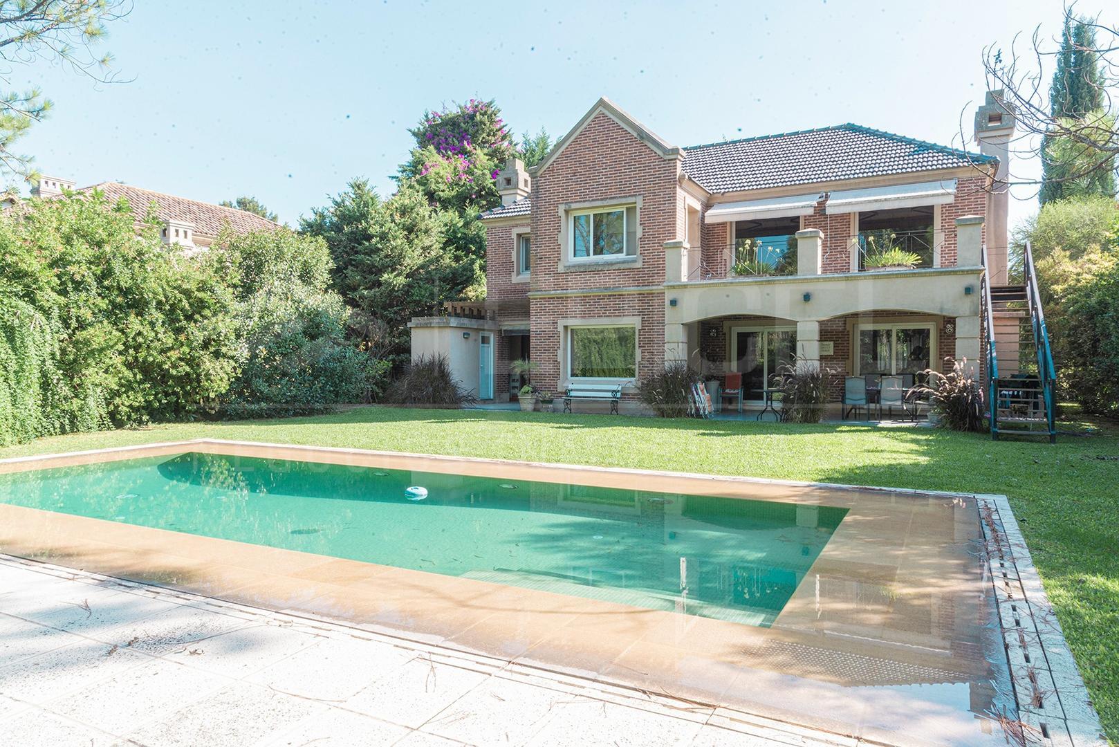 Excelente casa en alquiler- St. Thomas Sur-Canning