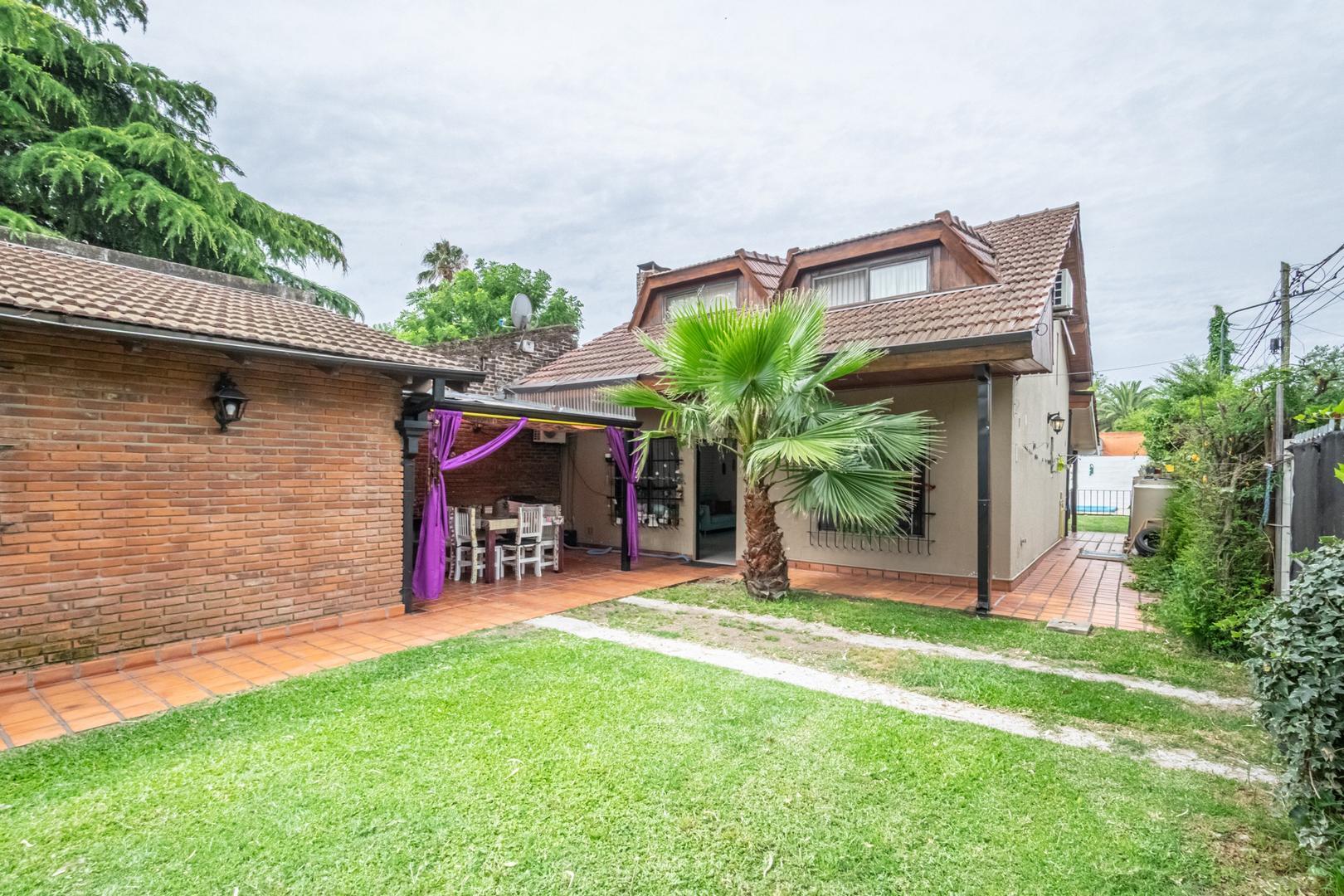 casa en venta  4 ambientes con pileta