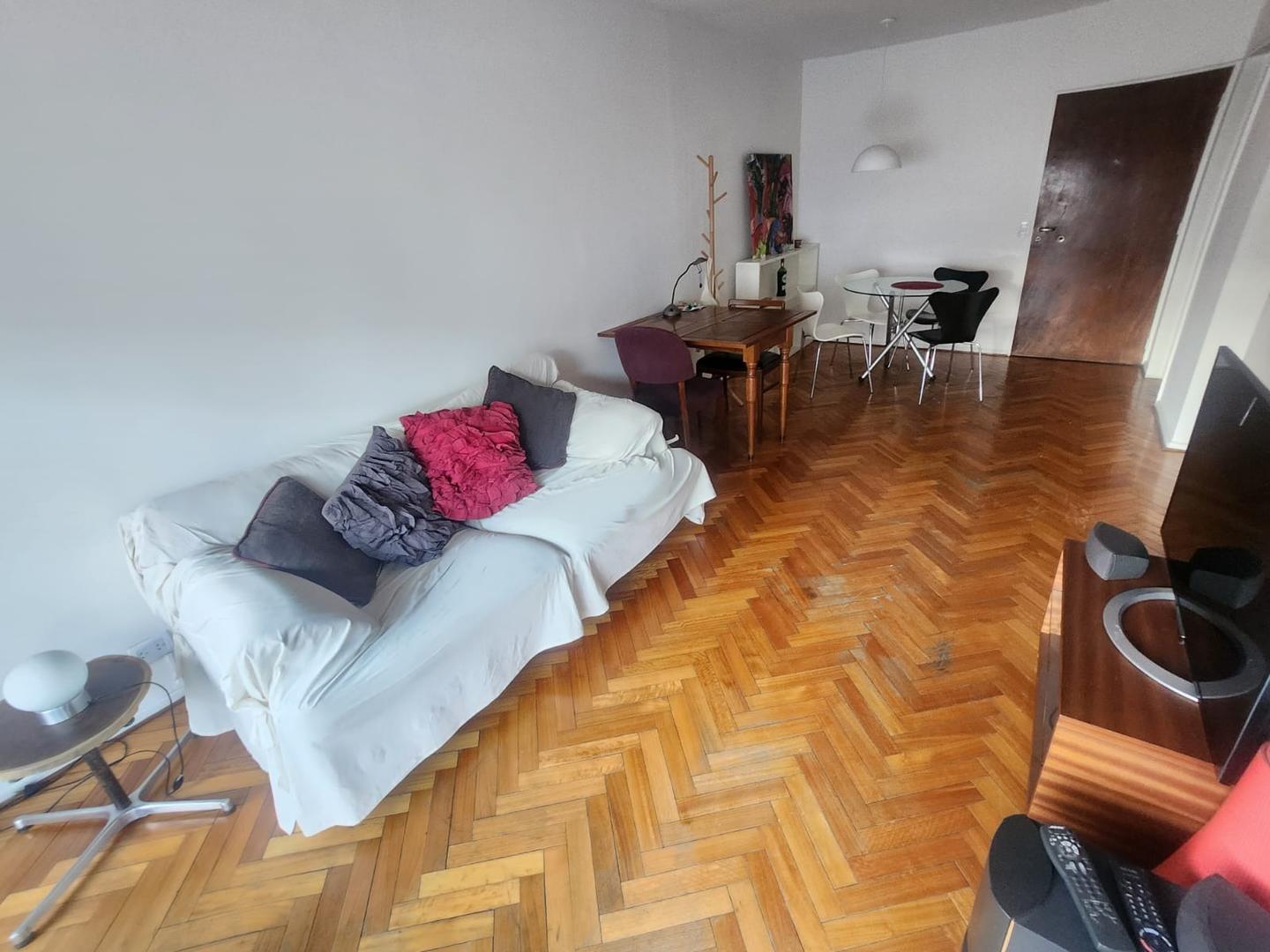 Azcuenaga 1400, Piso 6