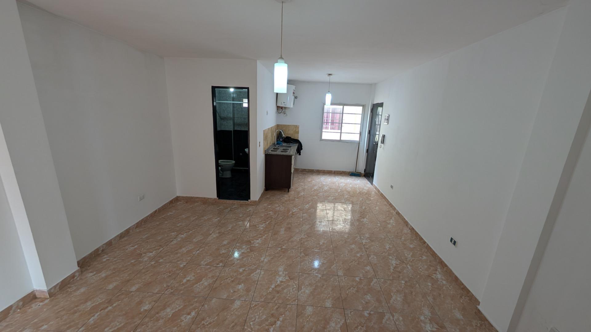 Venta Departamento de 2 Amb con cochera Lanús Oeste