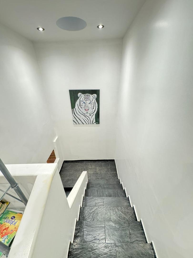 Casa 4 ambientes con 4 baños