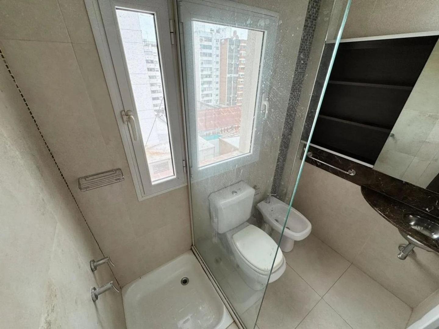 Departamento en Alquiler con 1 cocheras