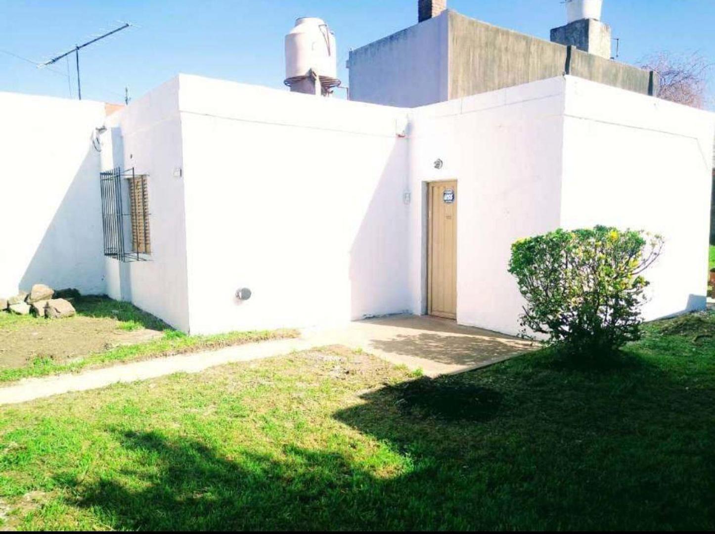Venta casa 2 ambientes- Villa Club Hurligham