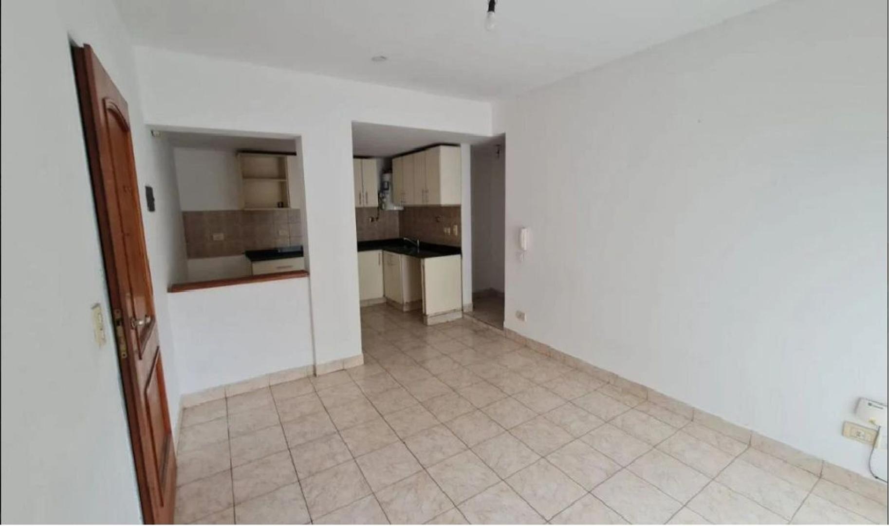 Departamento en Alquiler en San Justo, $ 450.000