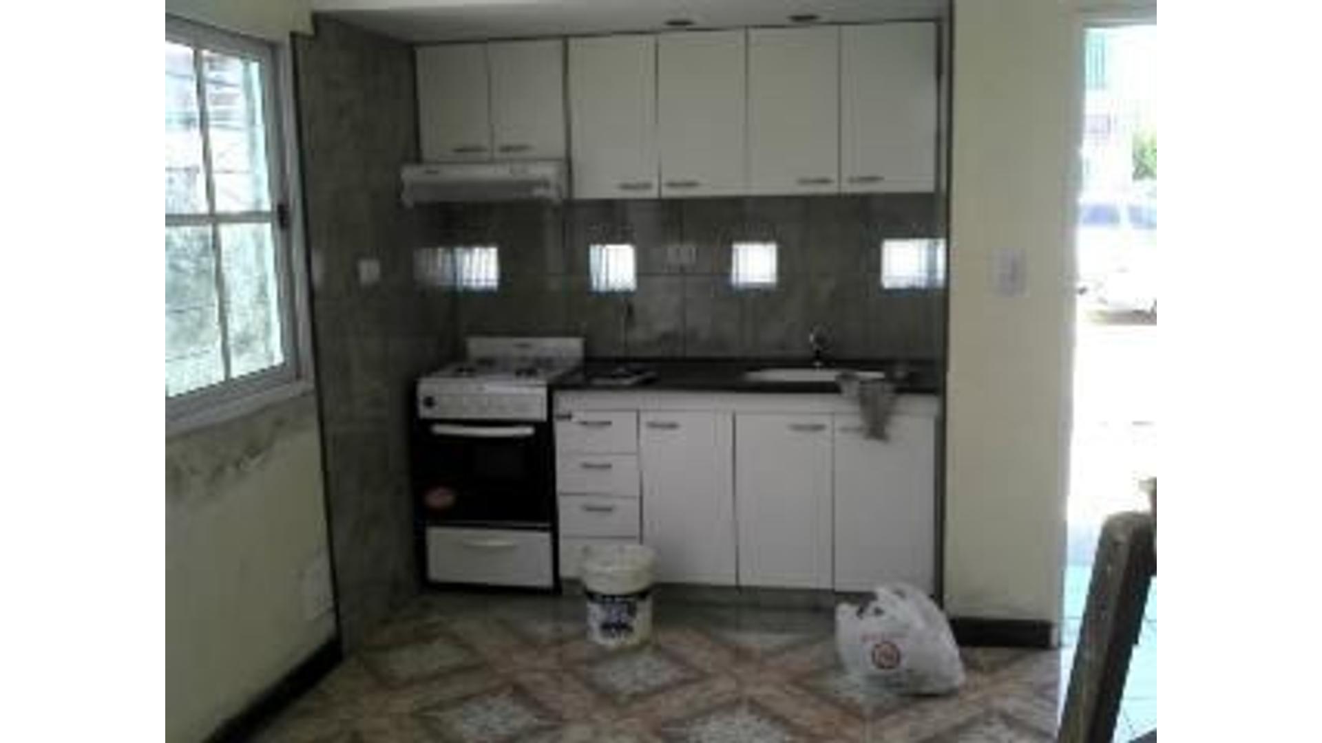 Depto Tipo Casa en Alquiler de 2 ambientes