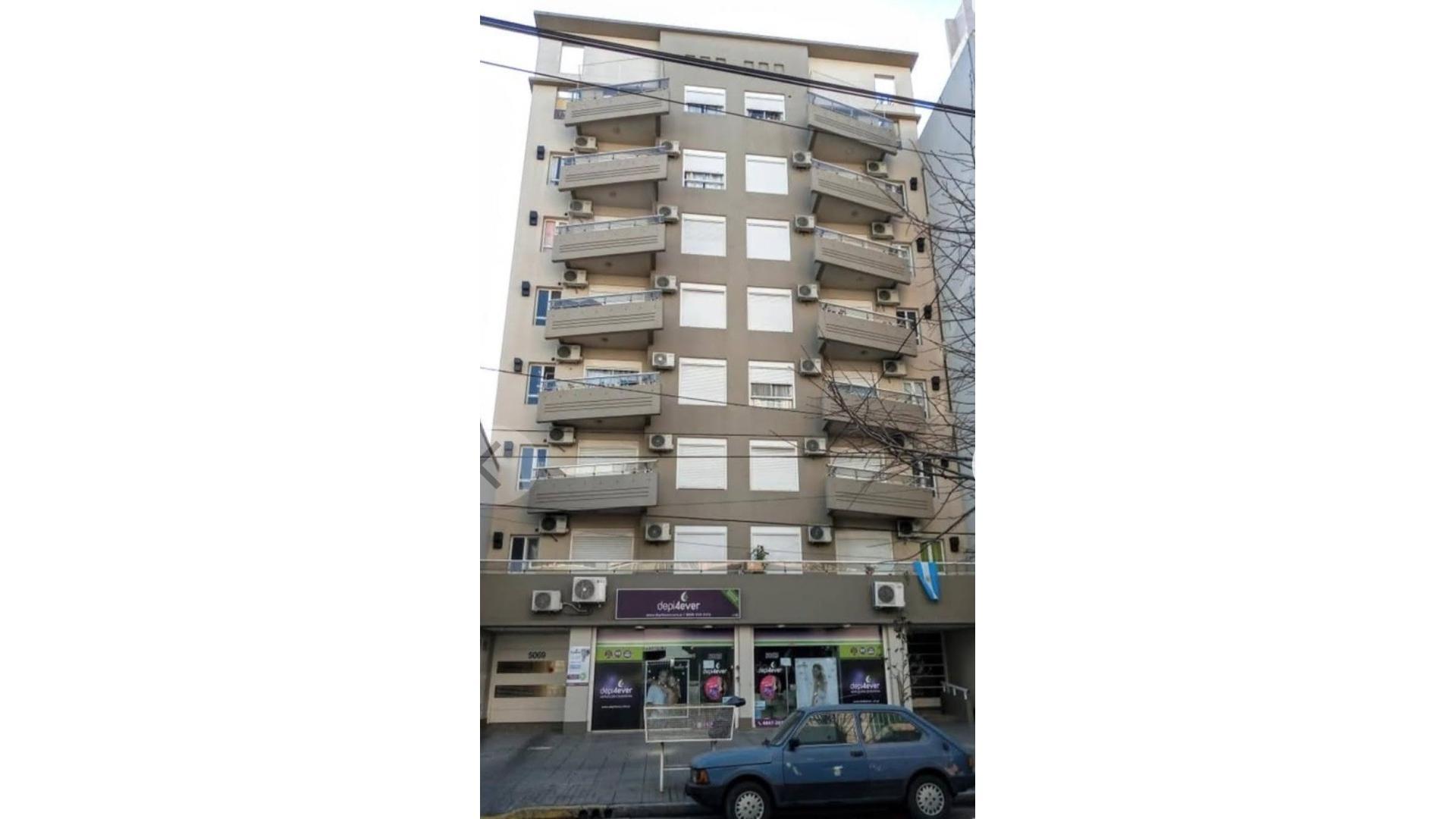 HERMOSO DPTO EN VENTA 2 AMBIENTES CON COCHERA, V. BALLESTER