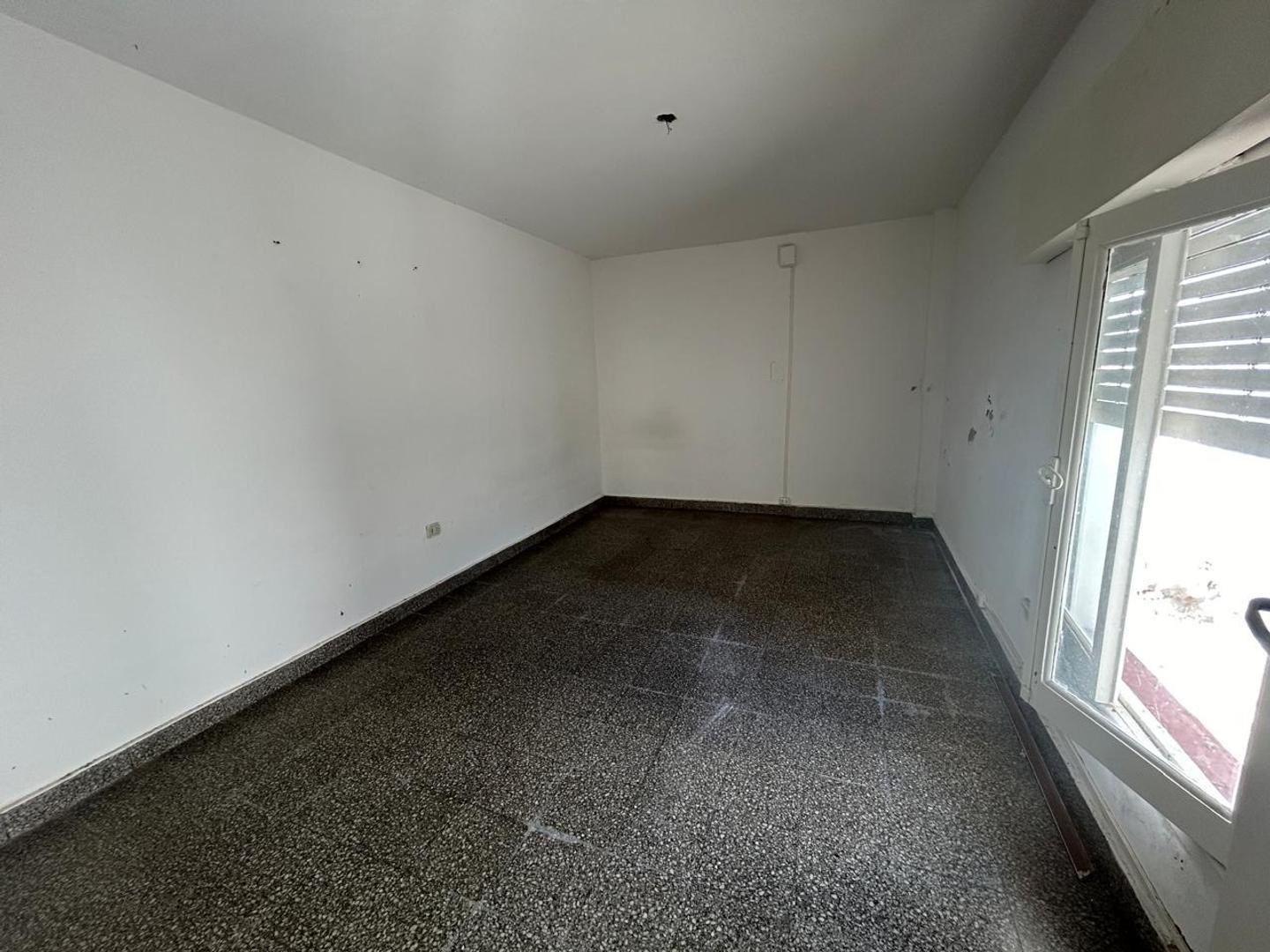 Depto Tipo Casa 3 ambientes con 1 baño