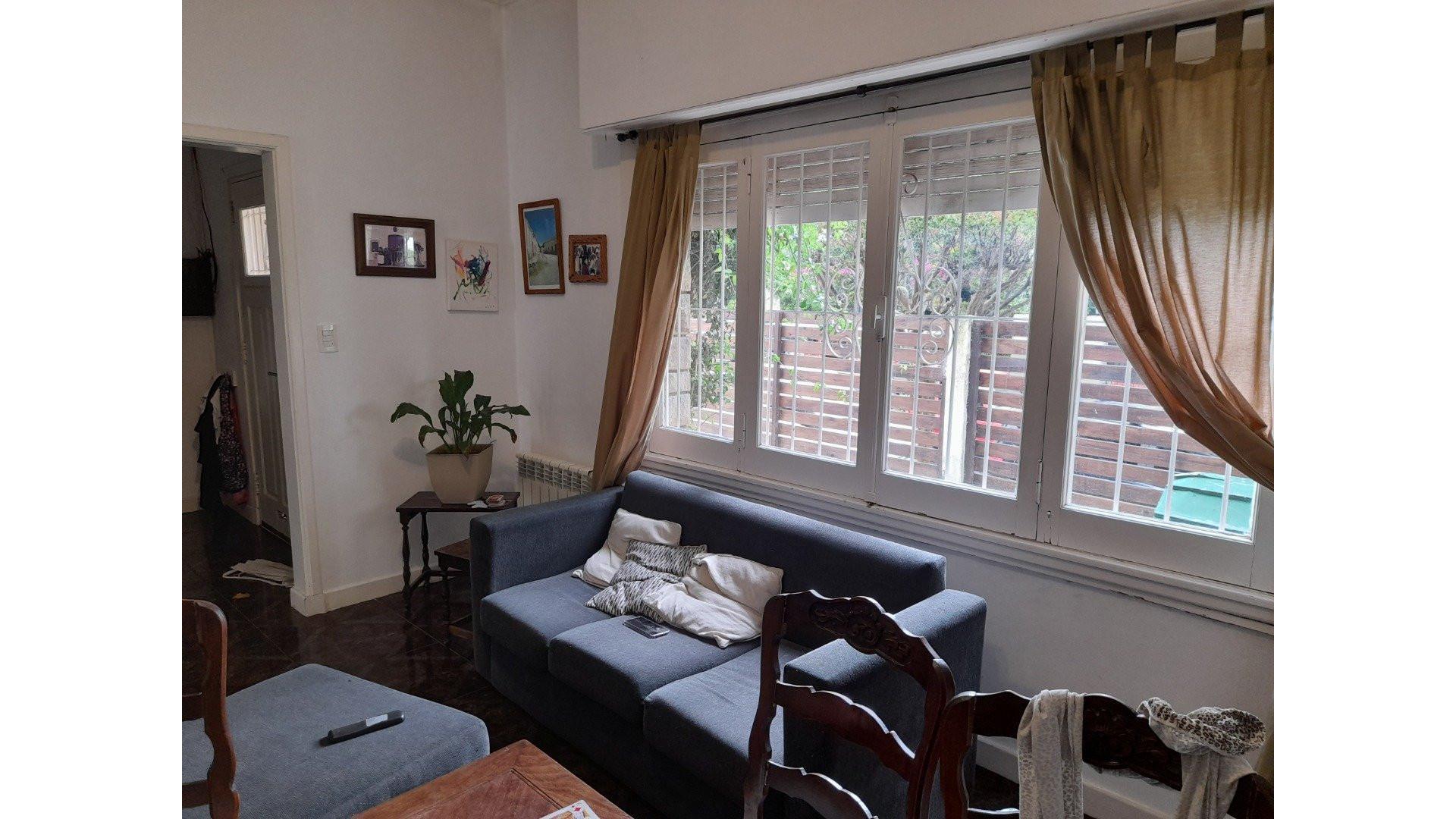 Casa 6 ambientes con 4 baños