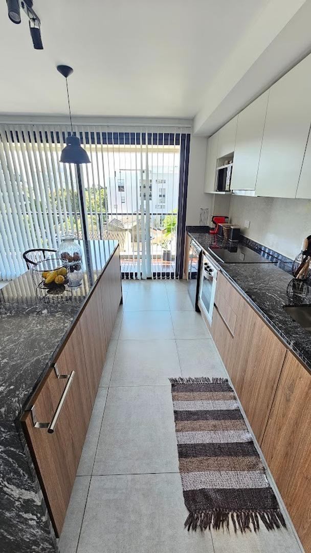 Departamento 4 ambientes con 3 baños