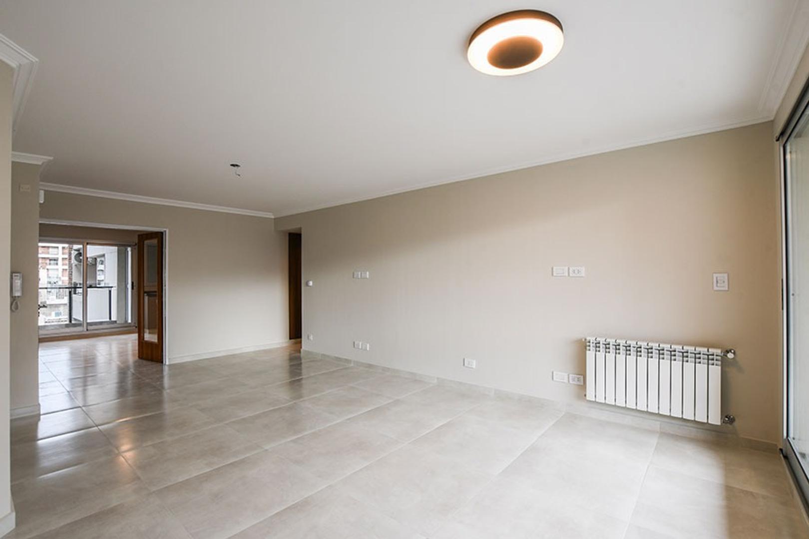 VENTA SEMIPISO 3 DORMITORIOS - COCHERA - Calidad Premium