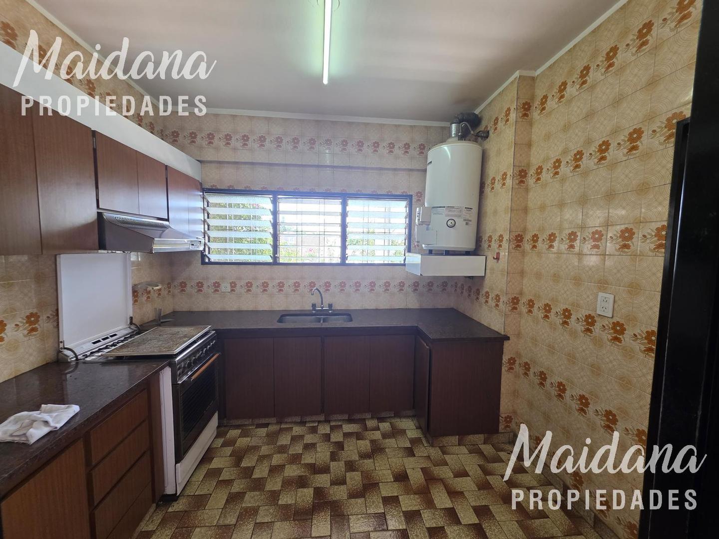 Departamento en Alquiler de 3 dormitorios