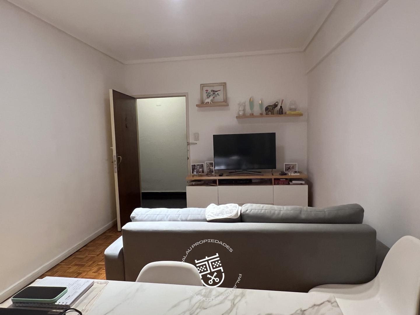 Amoblado - 3 ambientes internos recien pintado