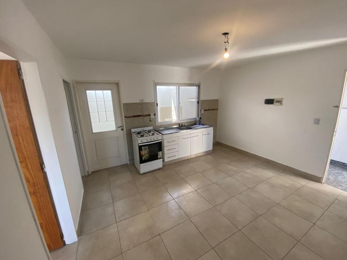 Departamento 3 ambientes con 1 baño