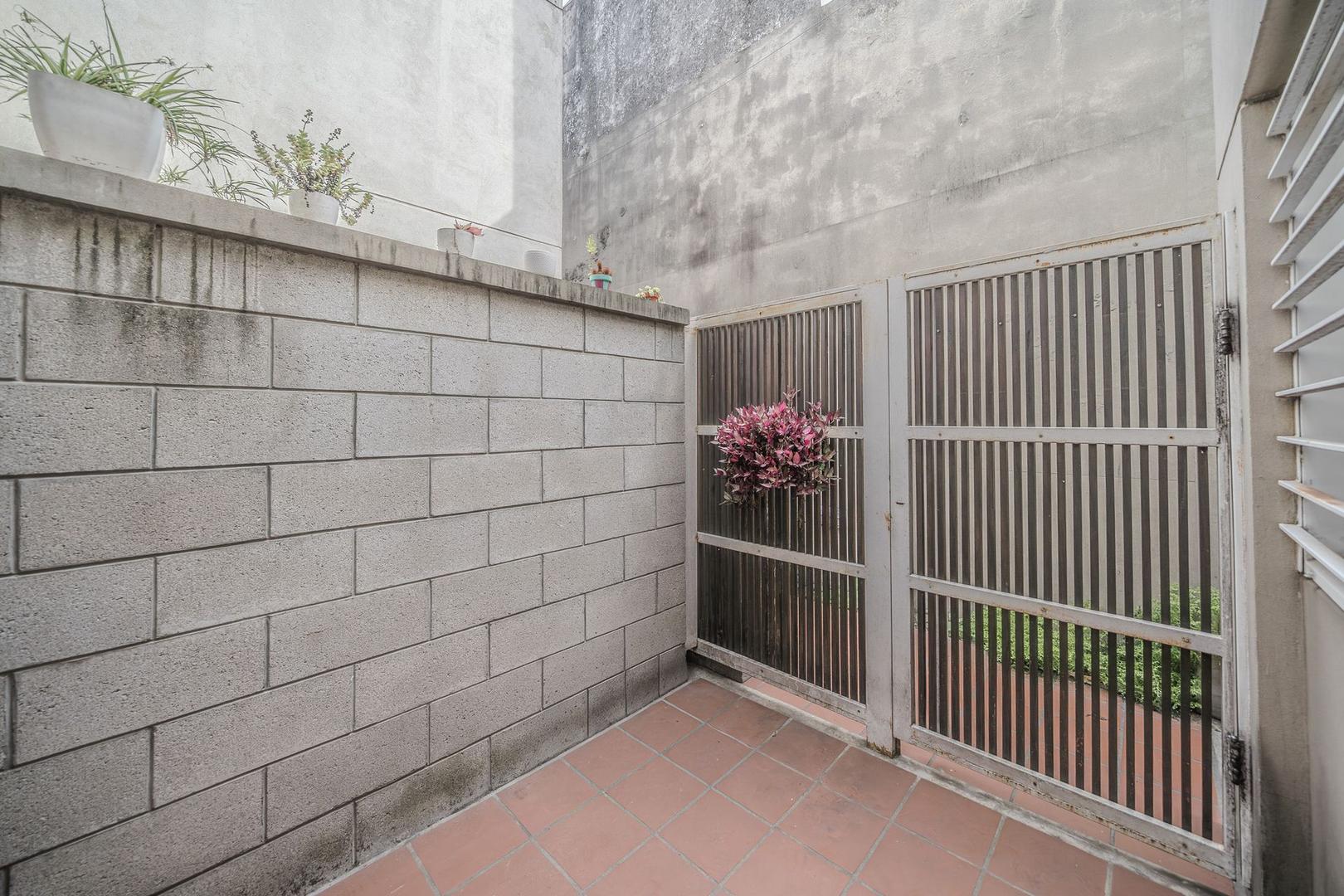 Depto Tipo Casa en Alquiler de 3 ambientes