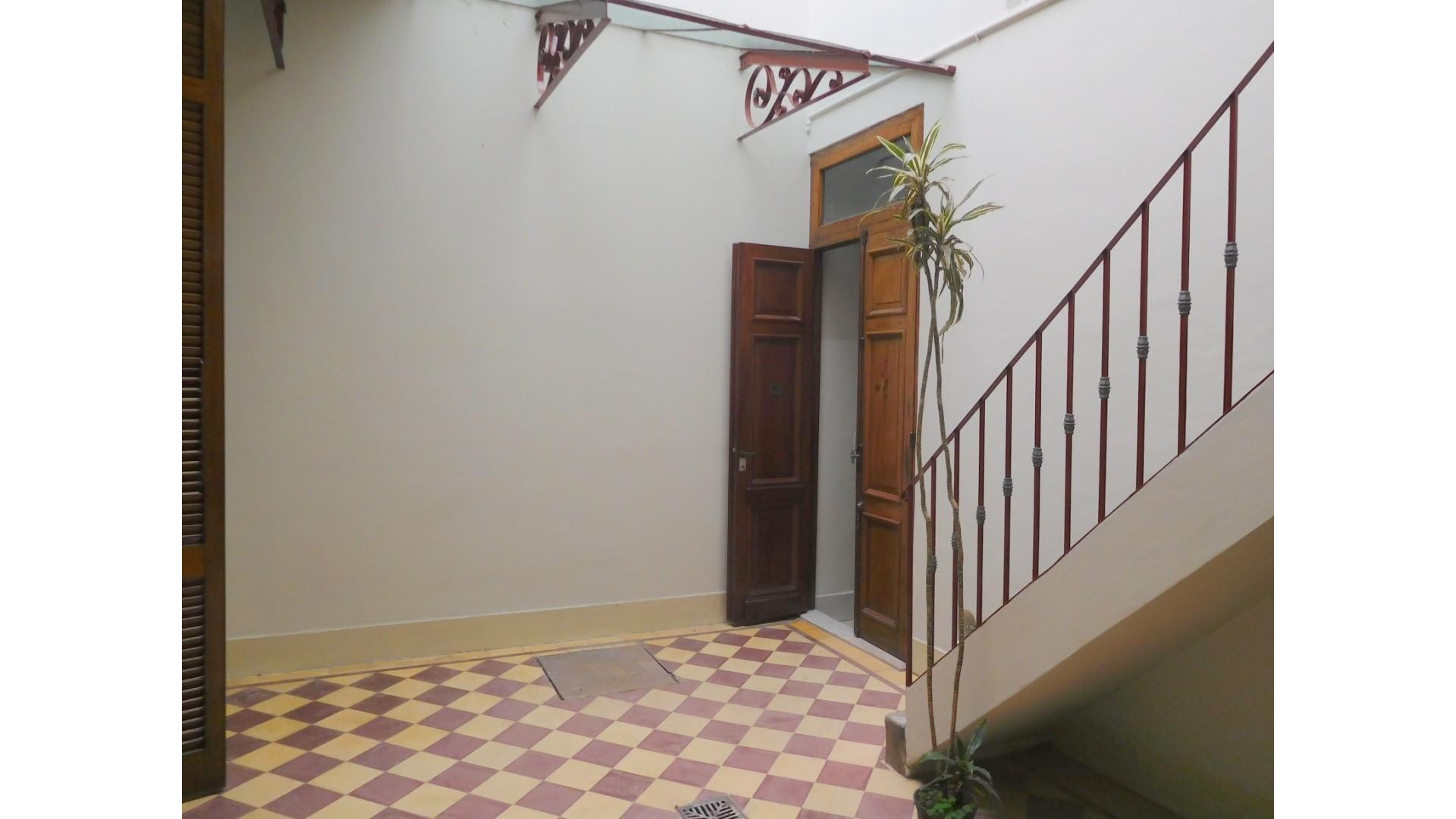 Departamento en Alquiler en Balvanera, $ 800.000