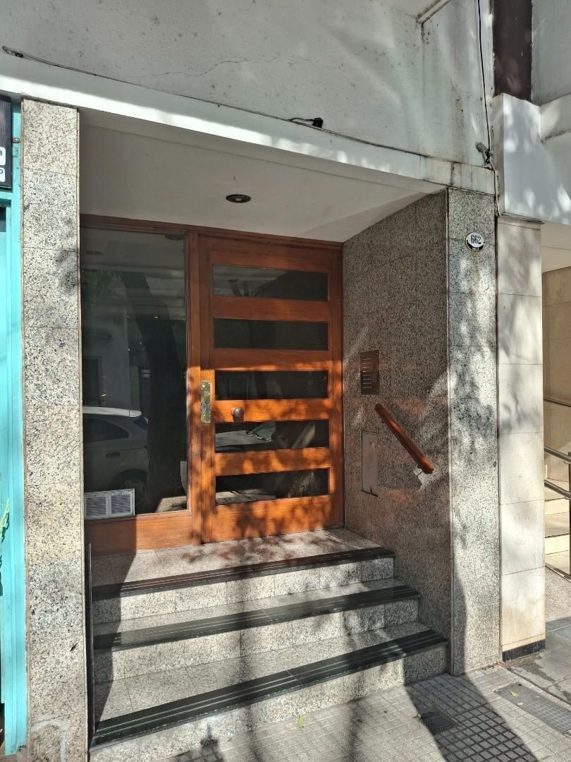 Excelente Zona! 2amb, 4to piso Interno, Valle al 600