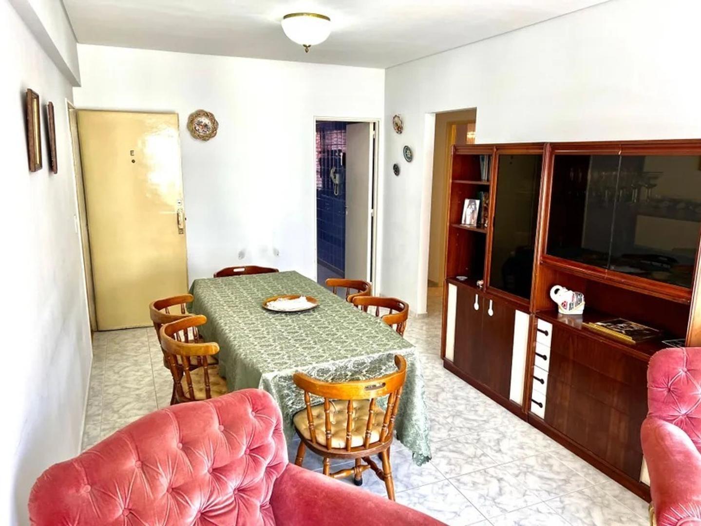 Departamento en Venta con 2 cocheras