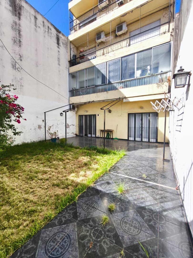 Sarmiento 1900, Piso PB