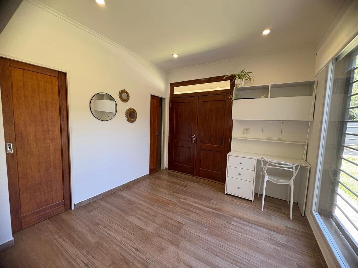 Casa en Venta en Zarate, USD 255.000