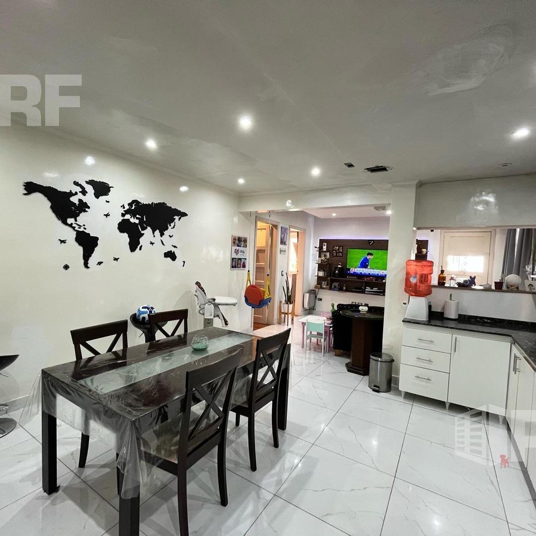 Ayolas Y Av Vicente López 47