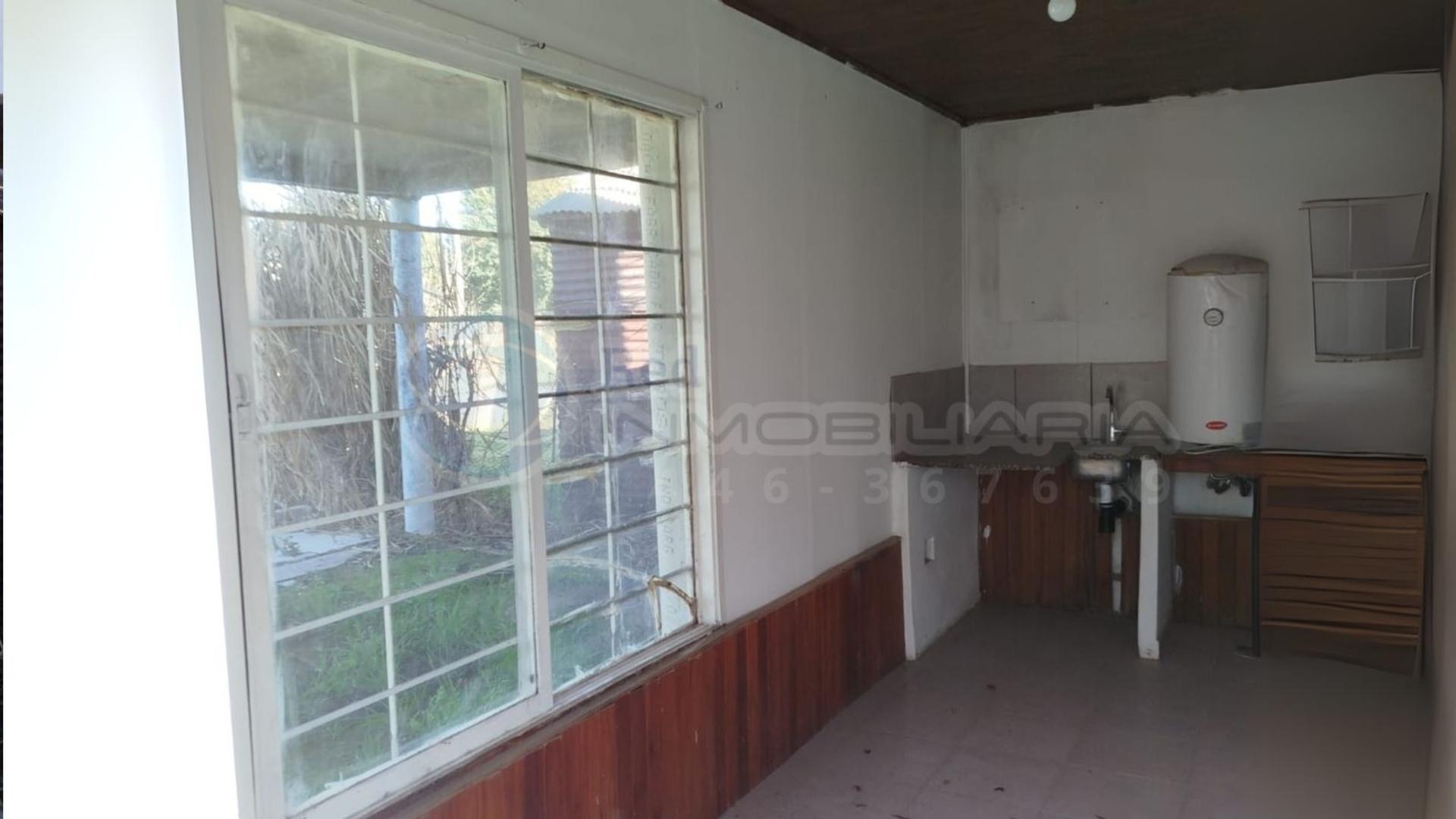 CASA MAS DEPARTAMENTO A MEDIA CUADRA DE AVENIDA FIOROTTO