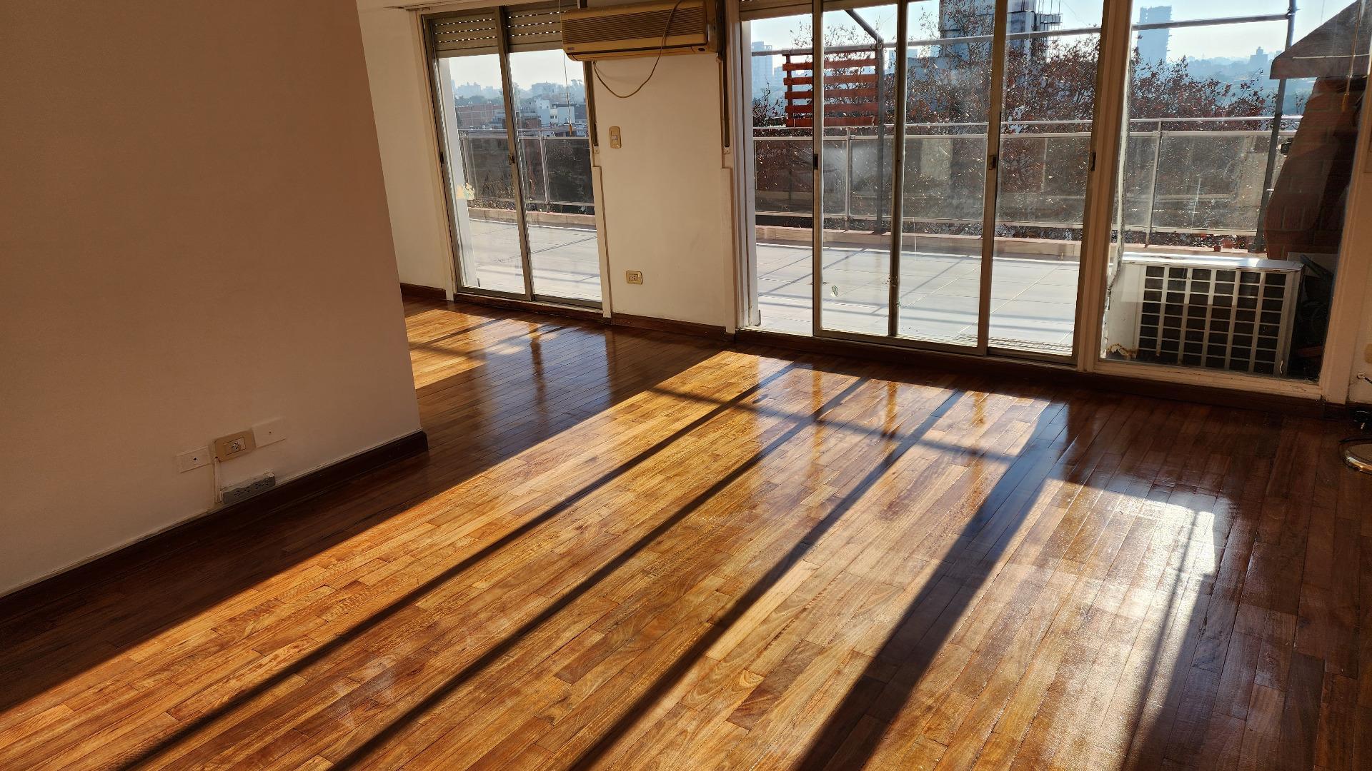 Asunción 4500, Piso 7