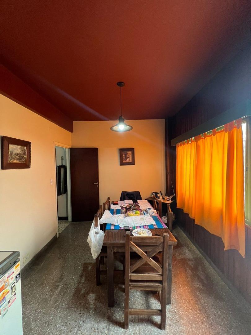 Carlos Pellegrini 321