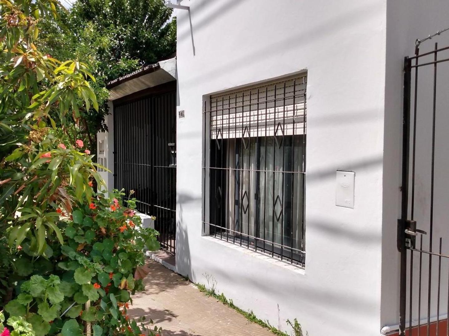 Depto Tipo Casa en Venta en Moron, USD 43.000