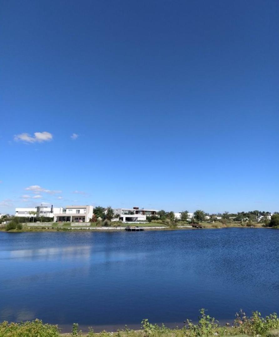 Terreno a la Venta Vista a la Laguna