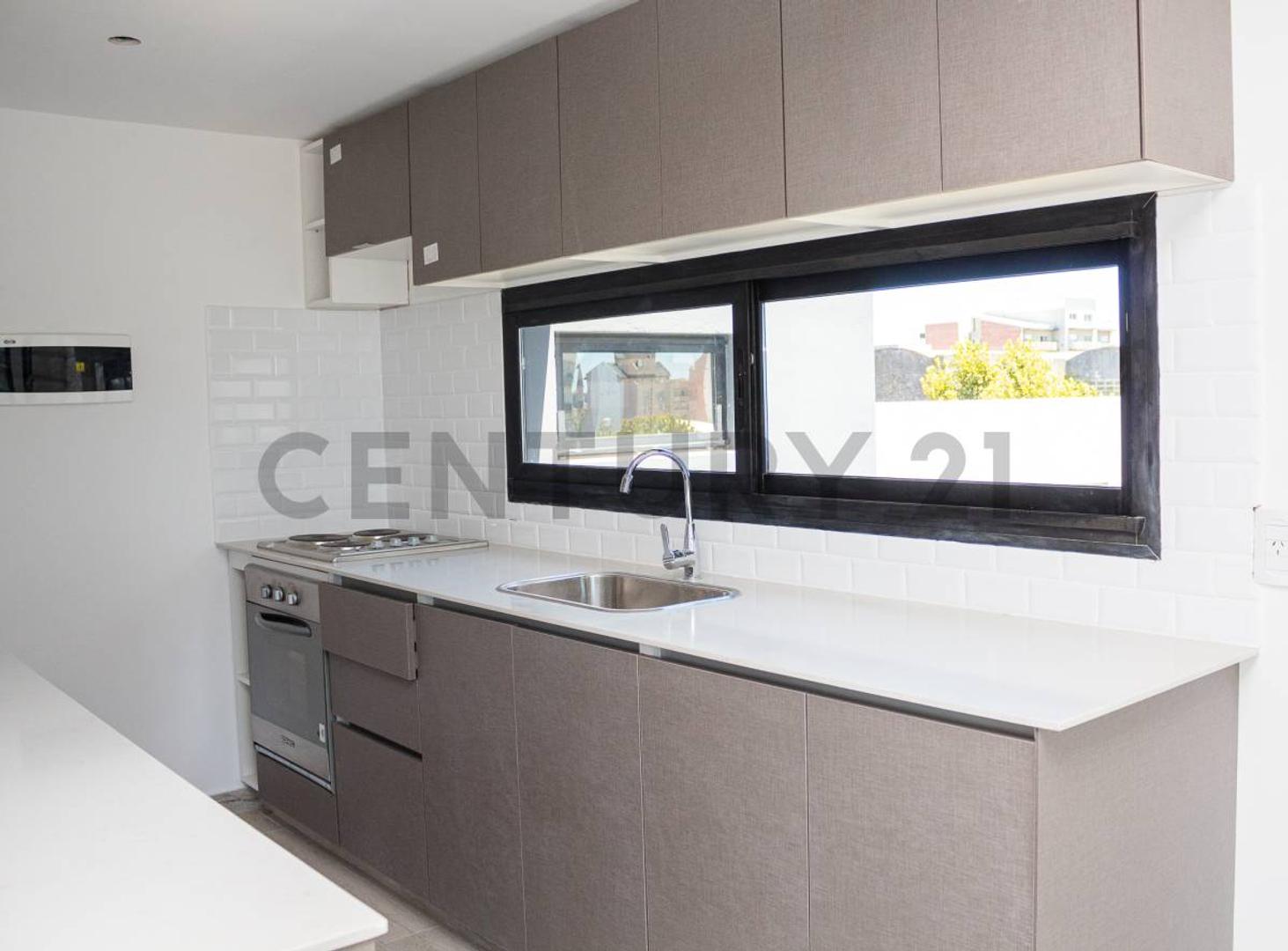 ESPAÑA 1000, Piso 0