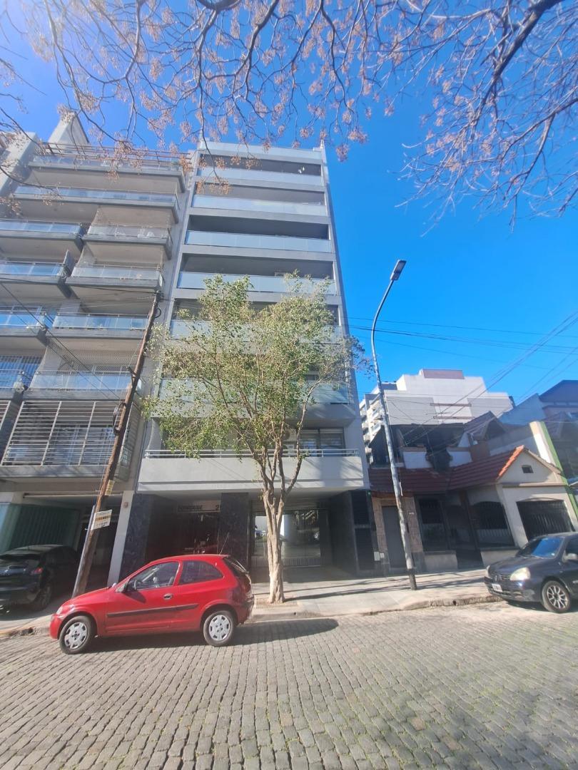 VILLA LURO semipiso 4 ambientes cochera