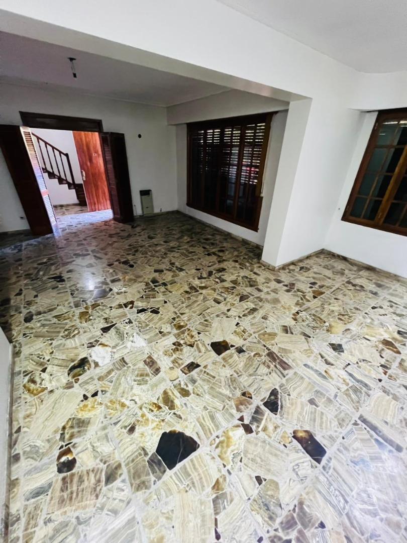 Chalet 4 ambientes venta Ramos Mejia