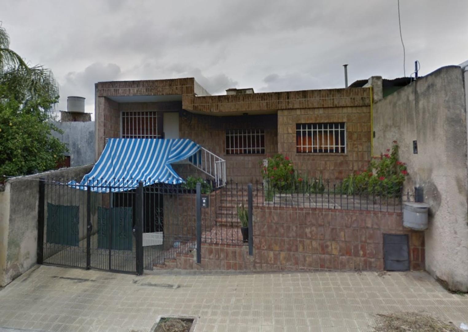 CASA 4 DORM ZONA DE UNC Y UTN